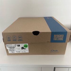 Clarks Collection Brown and Blue Shoe Box